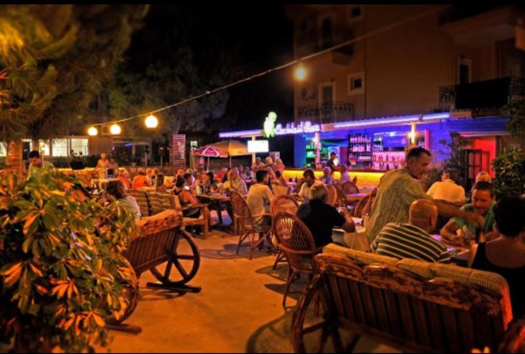 Turtle Apart Aparthotel Fethiye Bagian luar foto